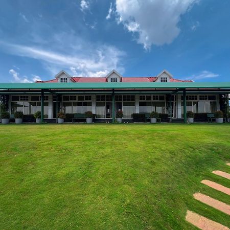 Cloudy Court Resort Ідуккі Екстер'єр фото
