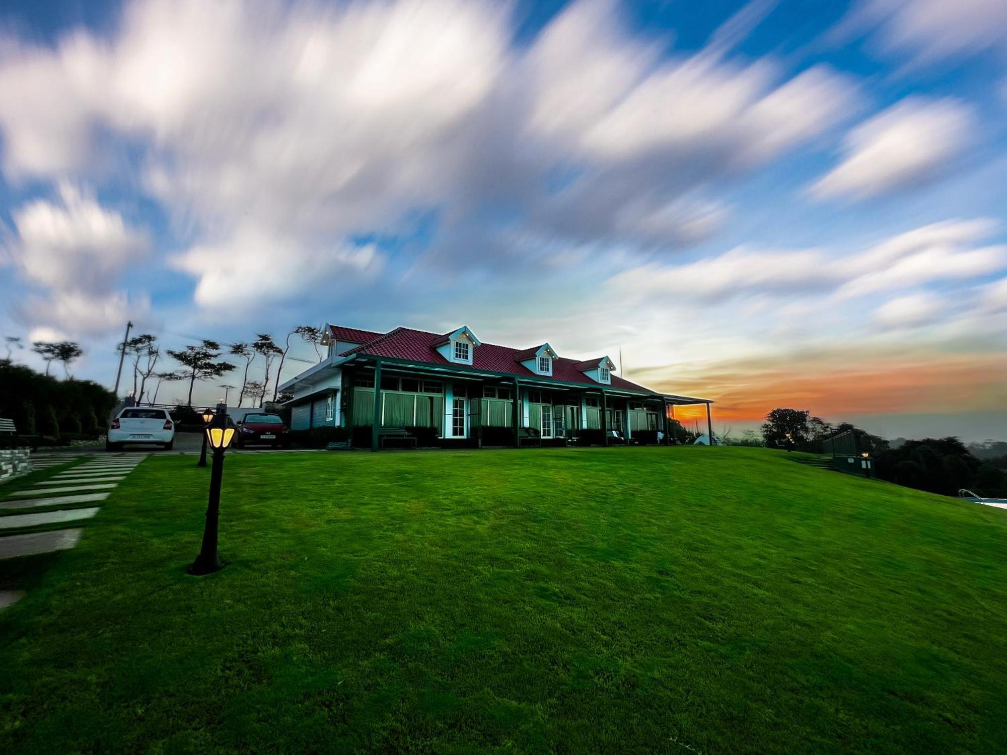 Cloudy Court Resort Ідуккі Екстер'єр фото